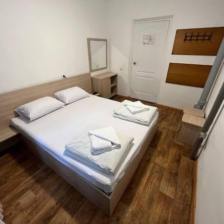 Fox Hostel Kiev Luaran gambar