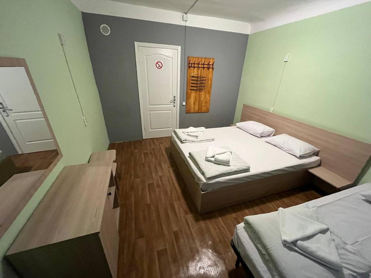 Fox Hostel Kiev Luaran gambar